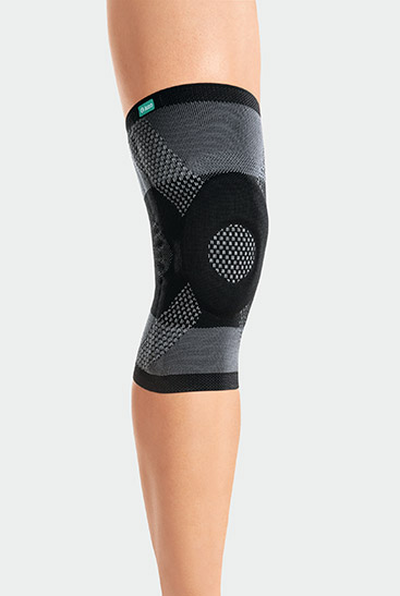 Knä med JuzoFlex Genu Xtra i färgen Anthracite