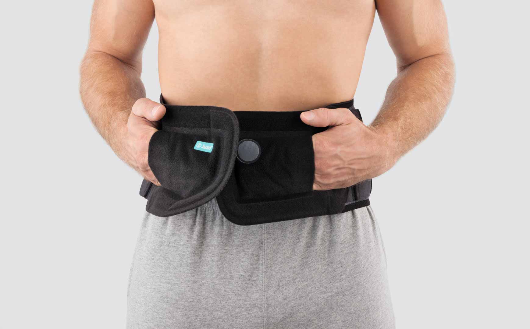 Ein Mann trägt eine Orthese von Juzo