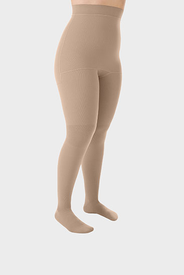Flat knit compression for maintenance therapy - Juzo